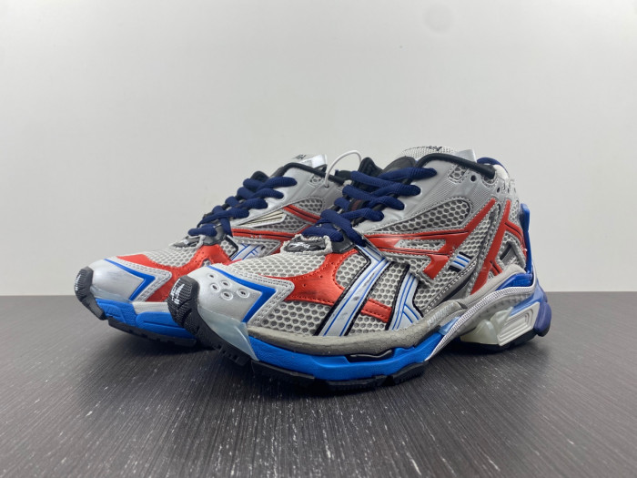 BLCG RUNNER SNEAKER 677403 W3RB6 1254