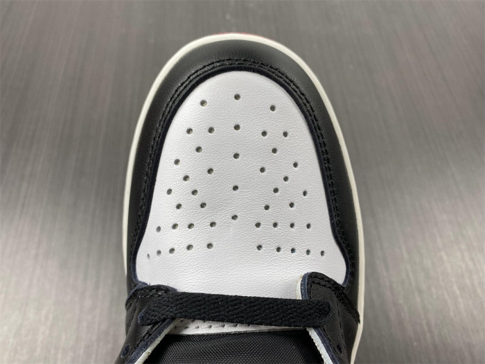 AIR Jordan 1 Retro High Track Red 555088-112