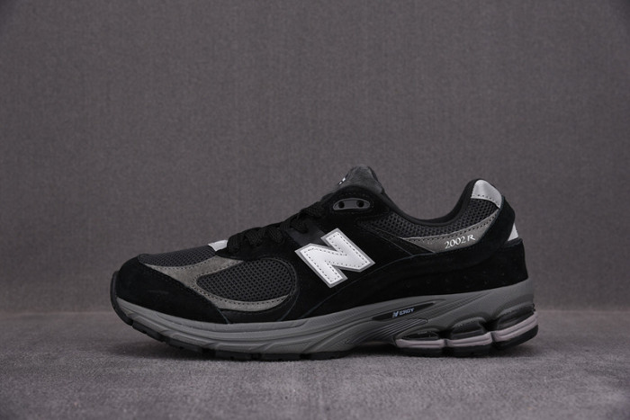 N3W BLANCE SNEAKER
