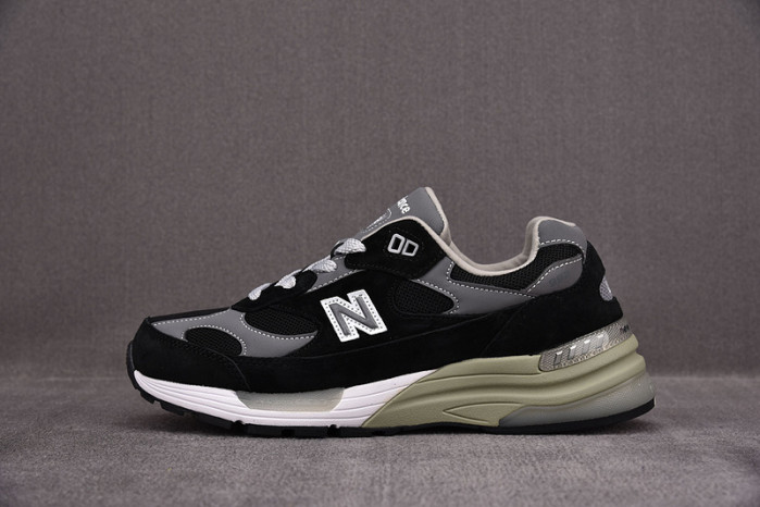 N3W BLANCE SNEAKER