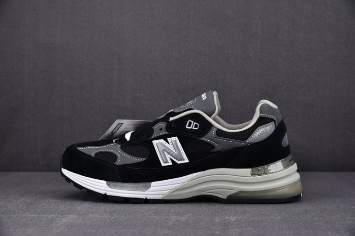 N3W BLANCE SNEAKER