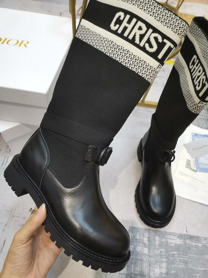 D10R Female boots