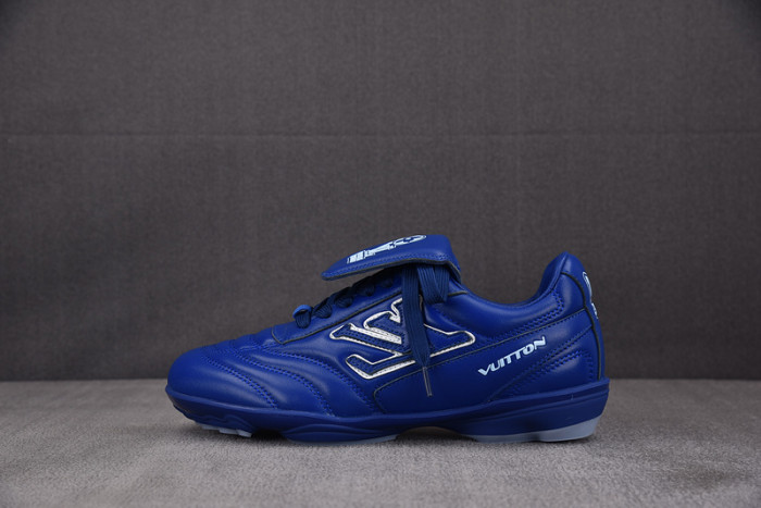 Lou1su1tt Footprint Soccer Blue White