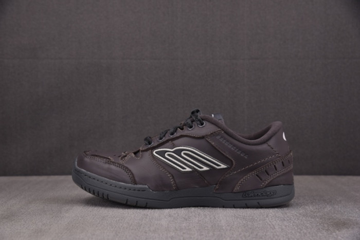 BLCG Hamptons Worn-out Sneaker 841765 WCURB 1190