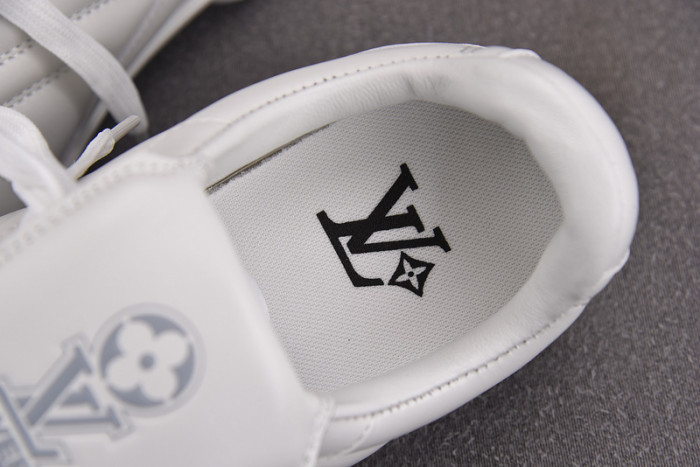 Lou1su1tt Footprint Soccer White Grey